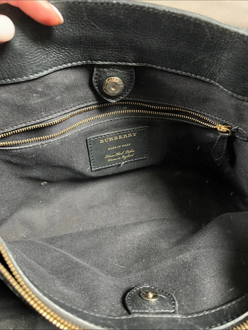 Burberry sleek duffel